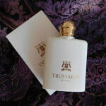 عطر ادکلن تروساردی دونا (Trussardi Donna)